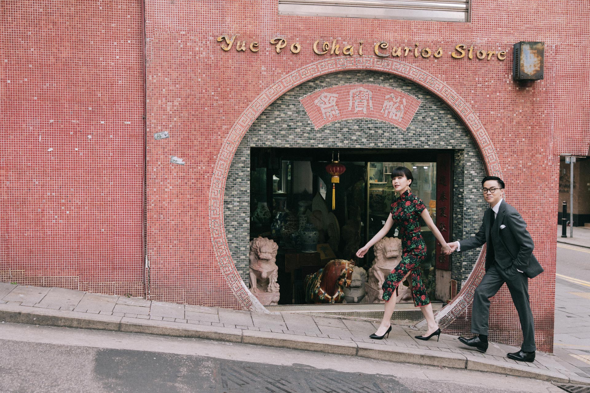 Sheung Wan Hong Kong Pre-Wedding Photo