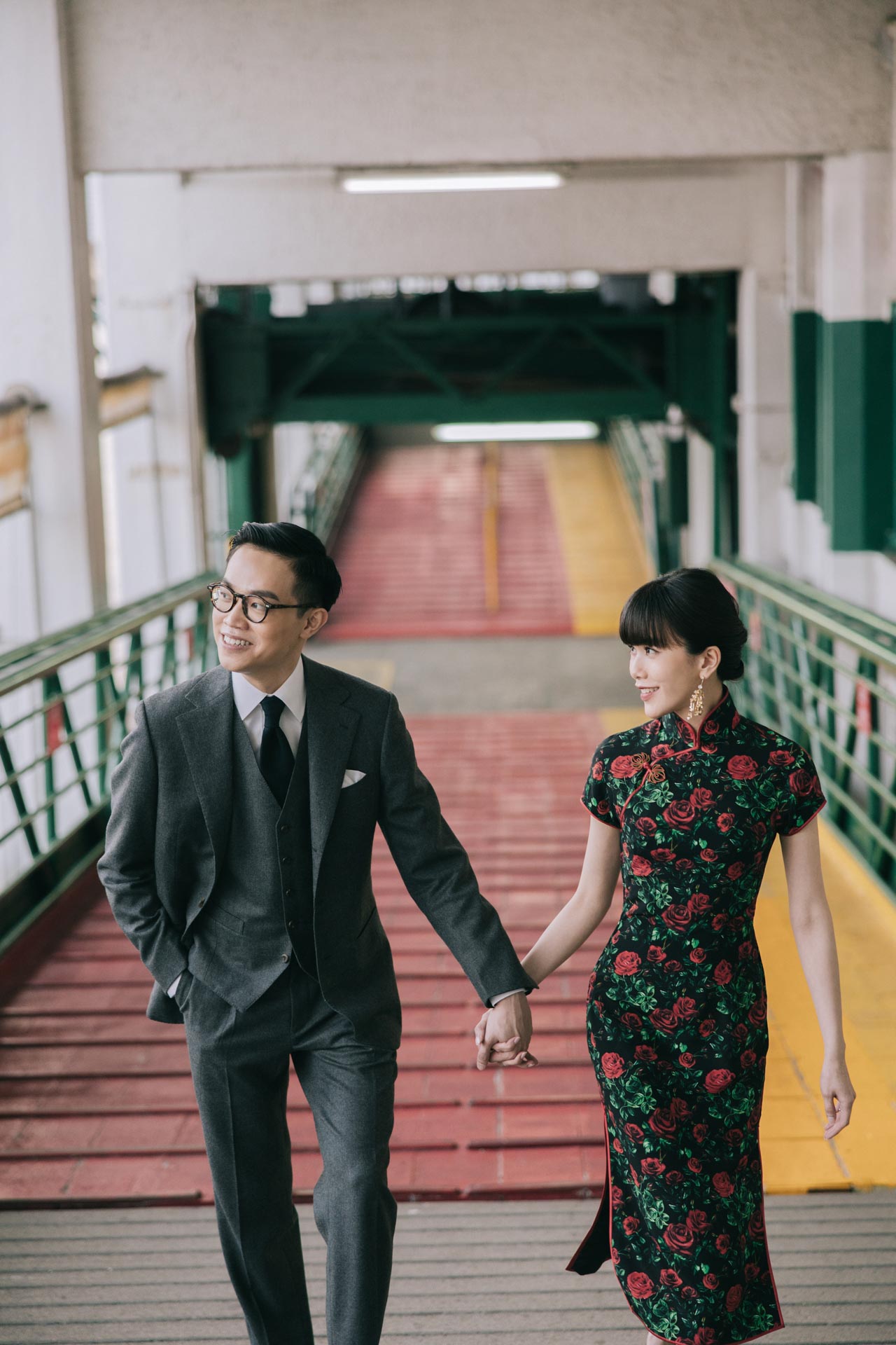 Star Ferry Pier Pre-Wedding Couple